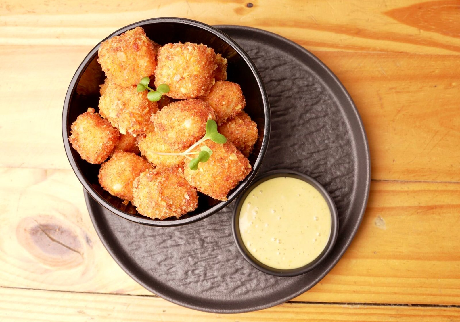 Crujientes y suaves, acompañados de salsa agridulce.
$ 17.900